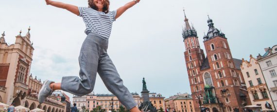 Jak pogodzić pracę i studia w Krakowie?